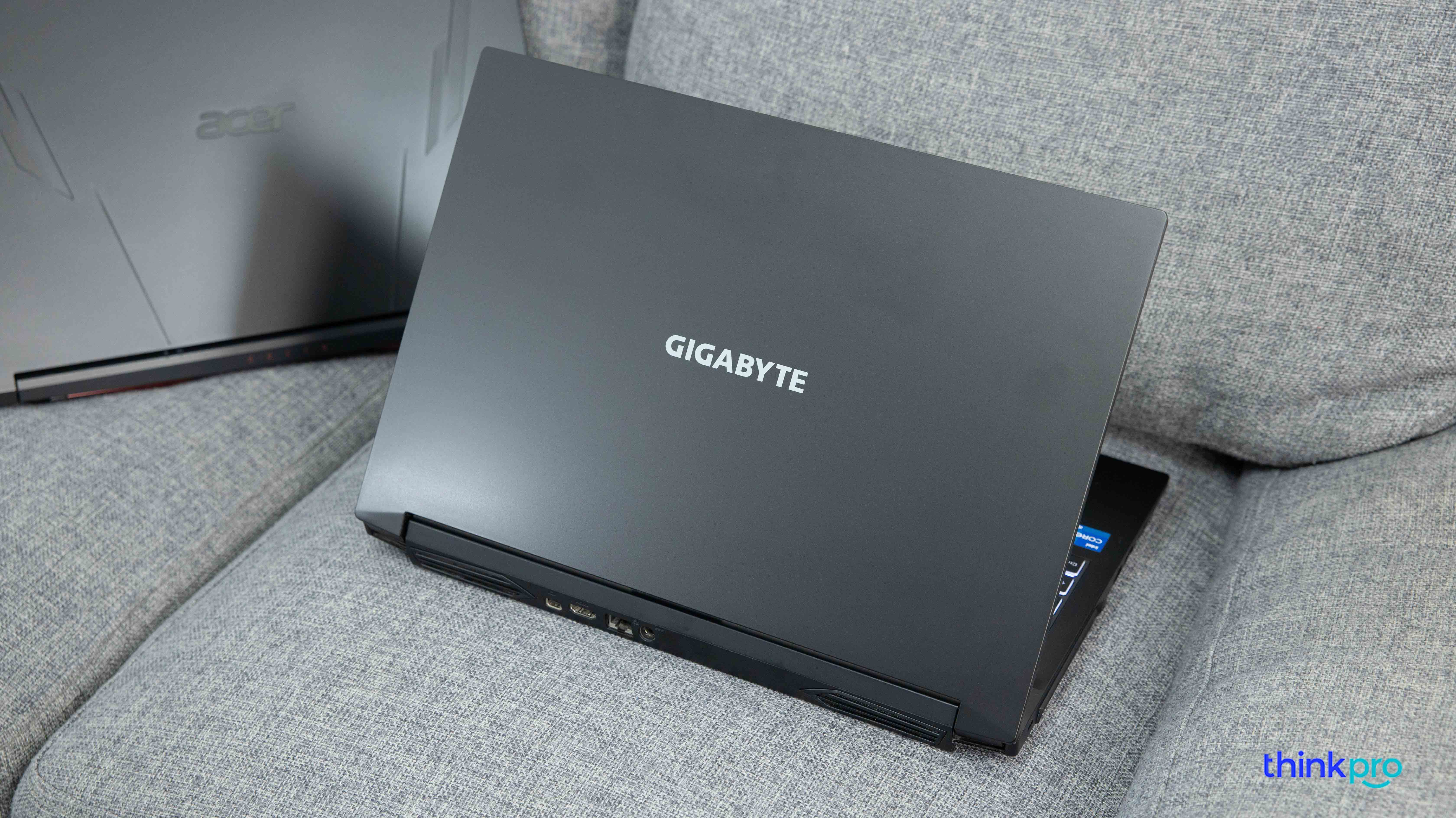 Thiết kế - GIGABYTE G5 Gaming Laptop