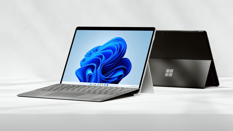 mua-Microsoft-Surface-Pro-8-nhan-ngay-bo-qua-tang-cuc-khung-tai-thinkpro