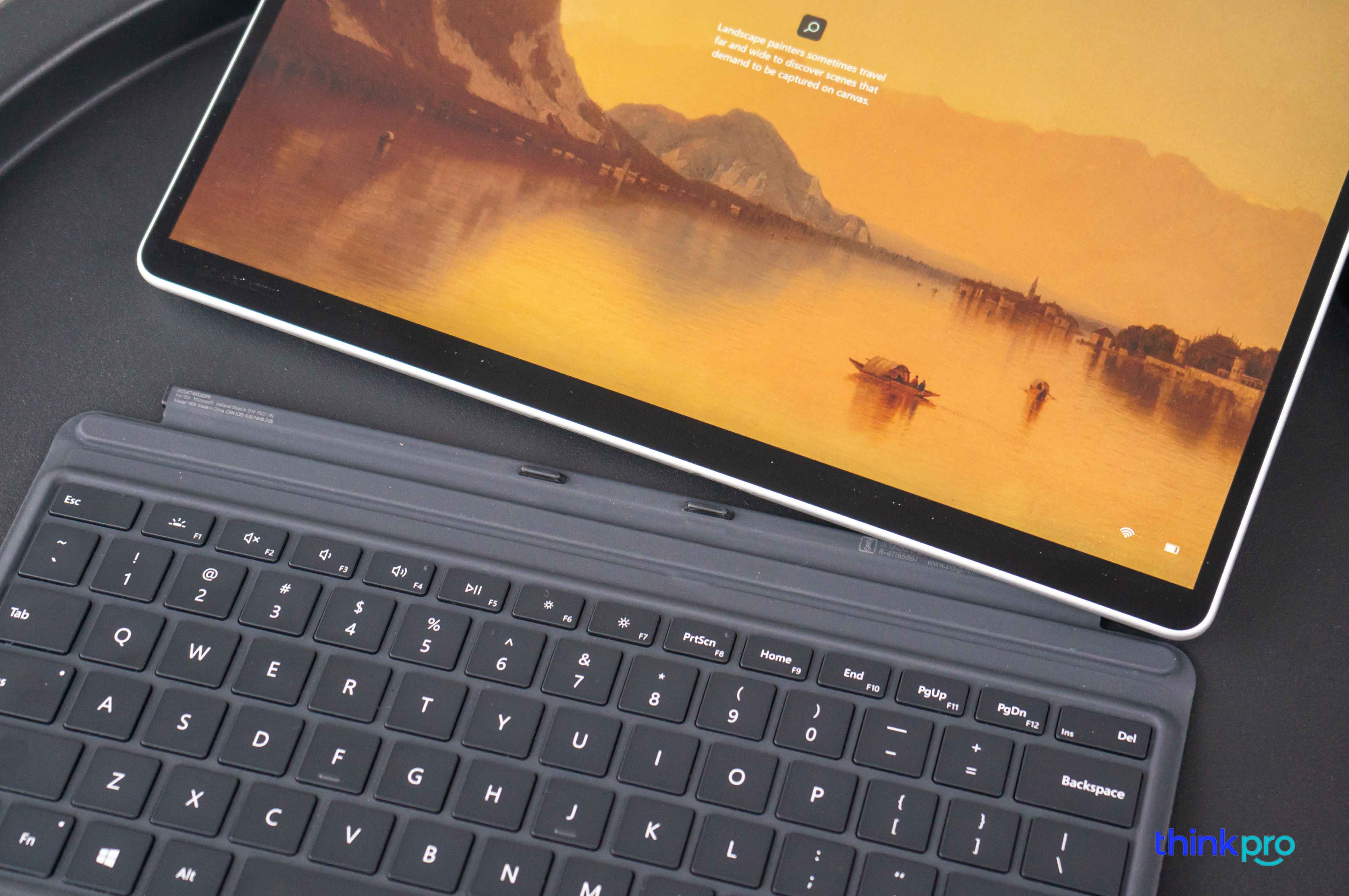Chấu kết nối của bàn phím Surface Cover dành cho Pro 8