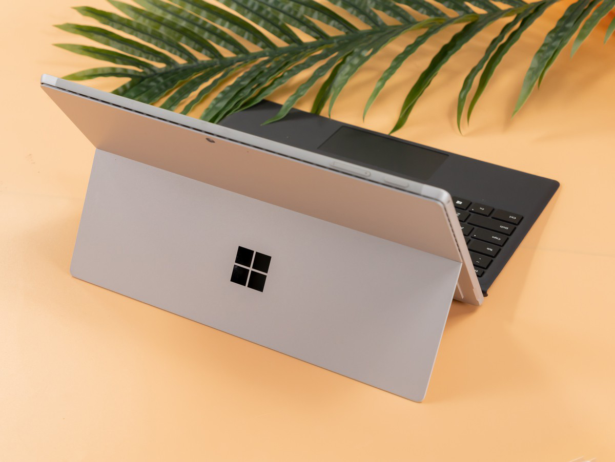 Surface Pro 7 có thể biến tấu linh động