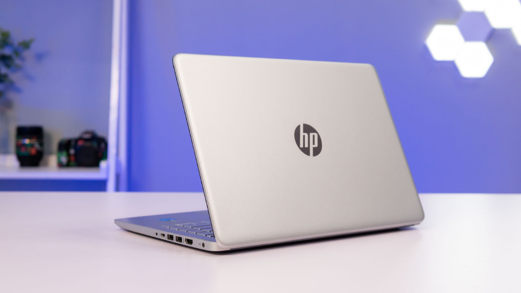 Đánh giá nhanh mẫu laptop giá rẻ HP Notebook 14 (DQ2055WM)