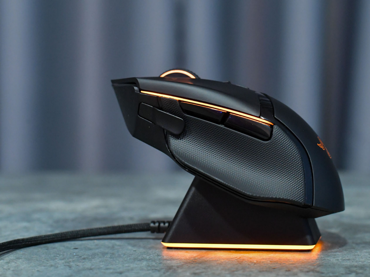 Razer Basilisk Ultimate với ngôn ngữ thiết kế hiện đại