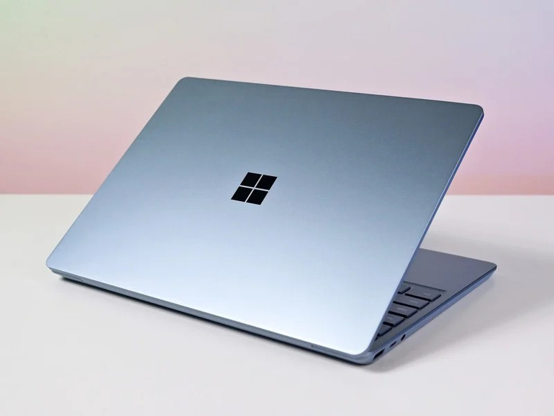 Microsoft-Surface-Laptop-Go-2