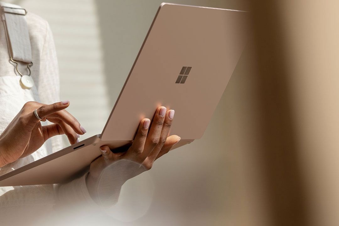 Surface Laptop Go 2 sẽ trang bị con chip Intel Core i5 thế hệ 11