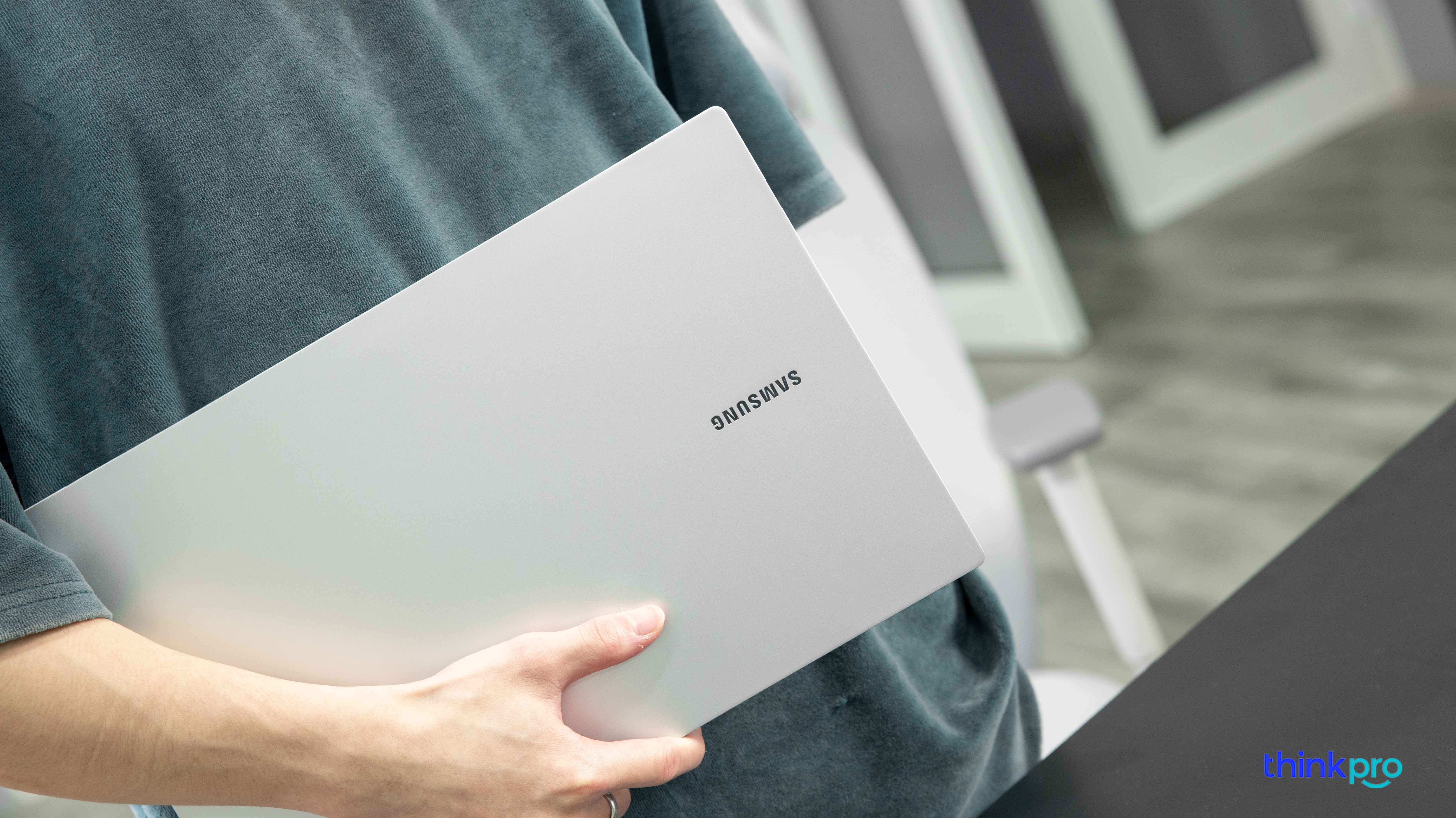 Samsung Galaxy Book Pro hoàn hảo trong thiết kế lần chất lượng