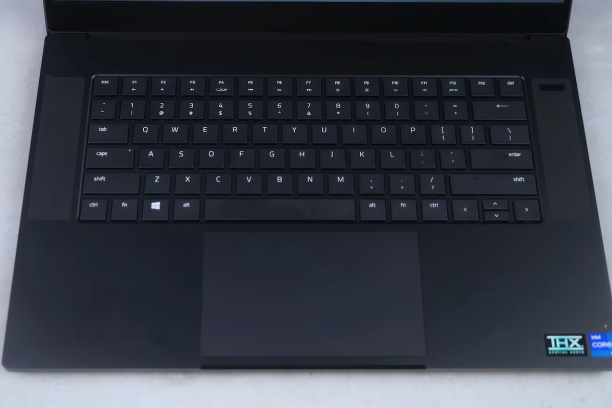 new-razer-blade-15-advanced-edition-thinkpro-7
