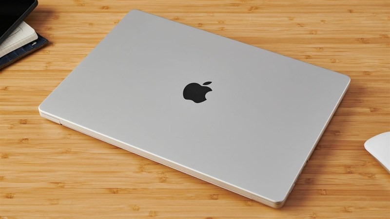apple-macbook-12-inch-2023