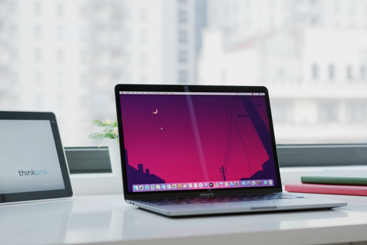 apple-macbook-pro-13-thinkpro-1