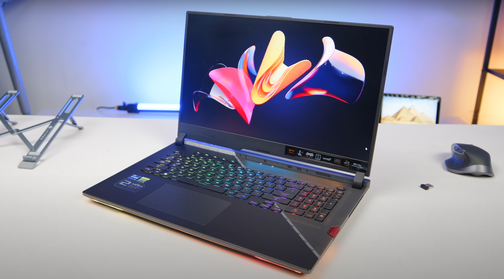 review-laptop-asus-rog-strix-scar-17-se