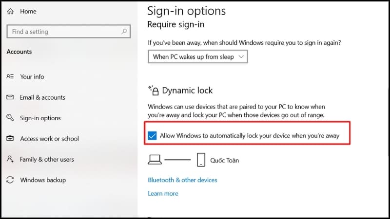 Tích chọn cho ô Allow windows to automatically lock your device when you're away