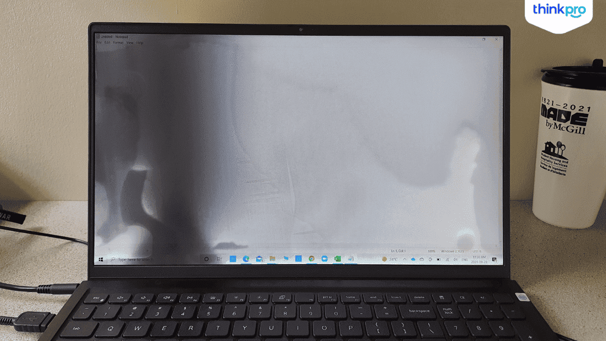 Hướng xử lý kịp thời khi màn hình Laptop bị vô nước
