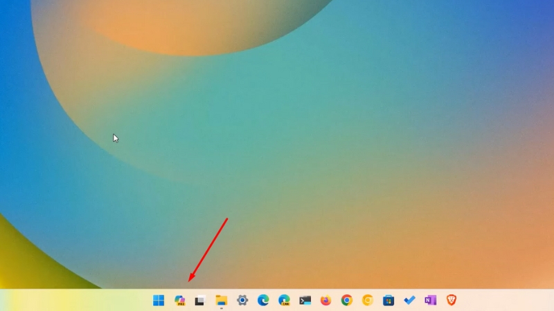 Click vào biểu tượng Copilot trên thanh Taskbar