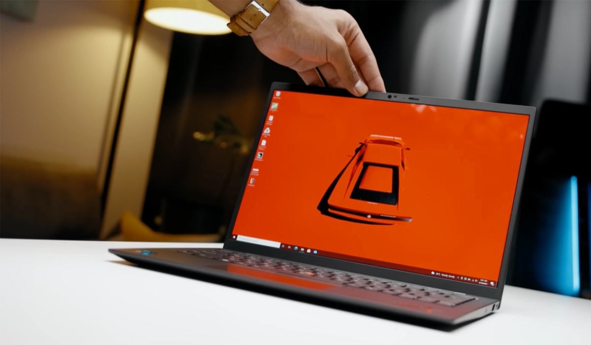 ThinkPad X1 Carbon với trọng lượng nhẹ, dễ dàng di chuyển