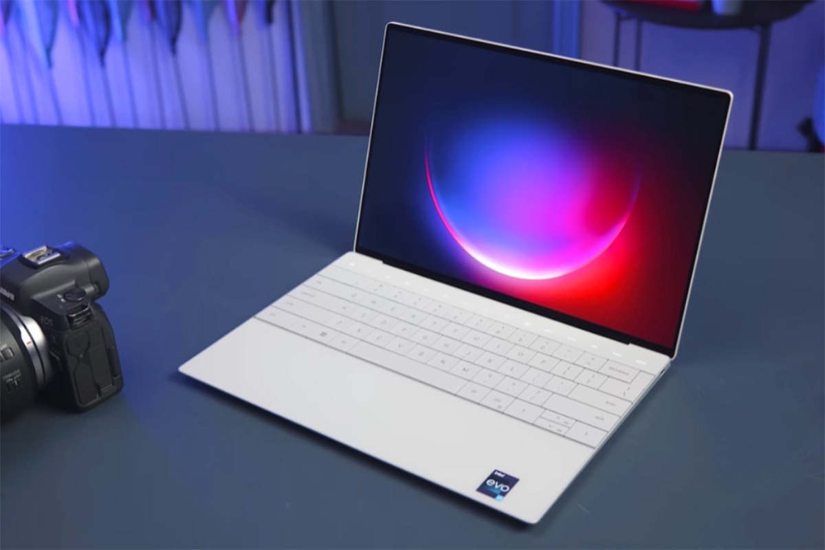 Laptop Dell XPS là dòng ultrabook cao cấp, cho trải nghiệm sử dụng ấn tượng 